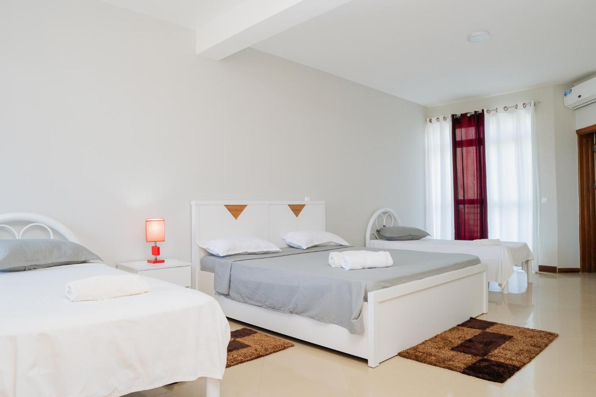 Praia Guest House מראה חיצוני תמונה