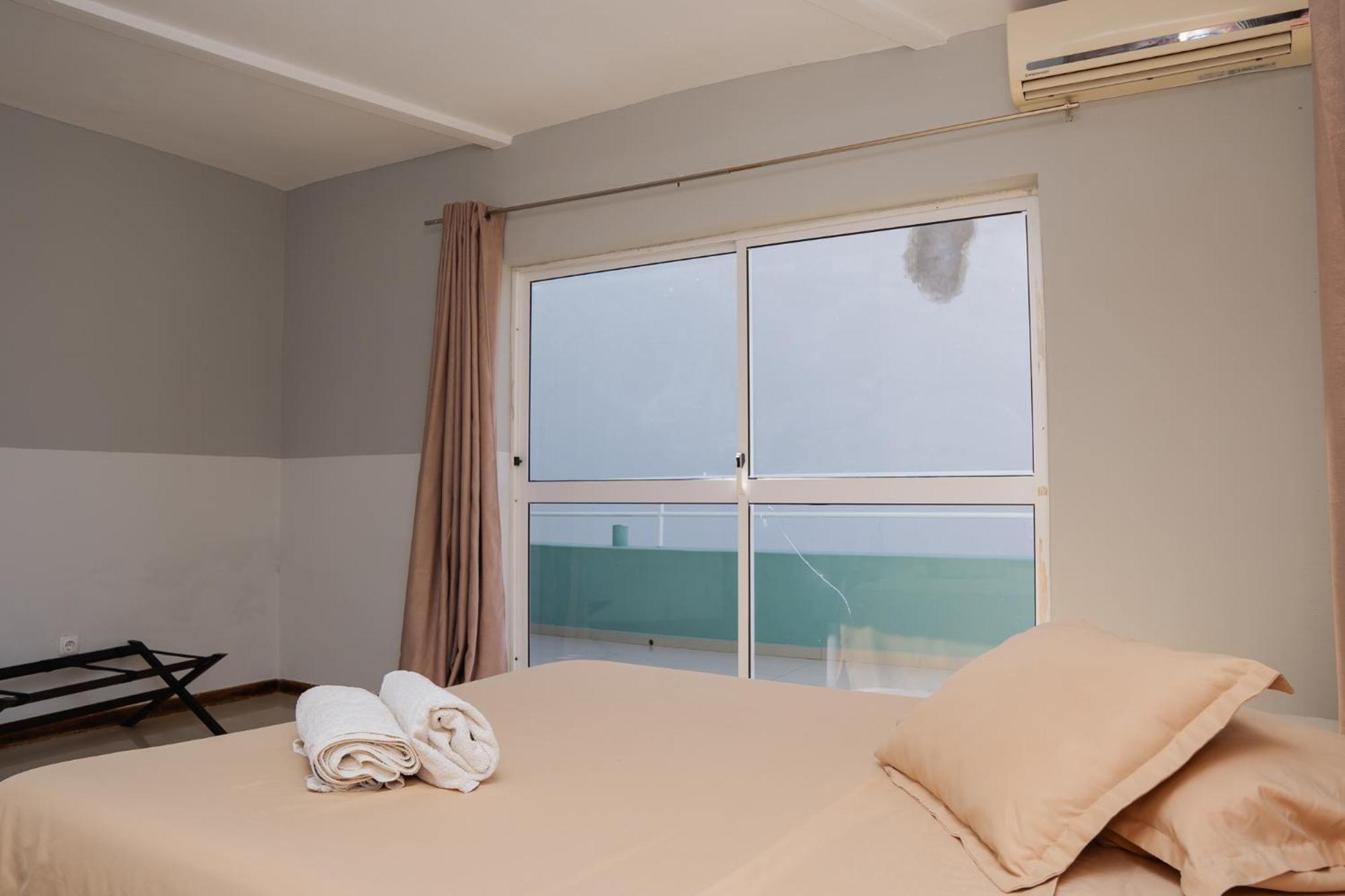Praia Guest House מראה חיצוני תמונה