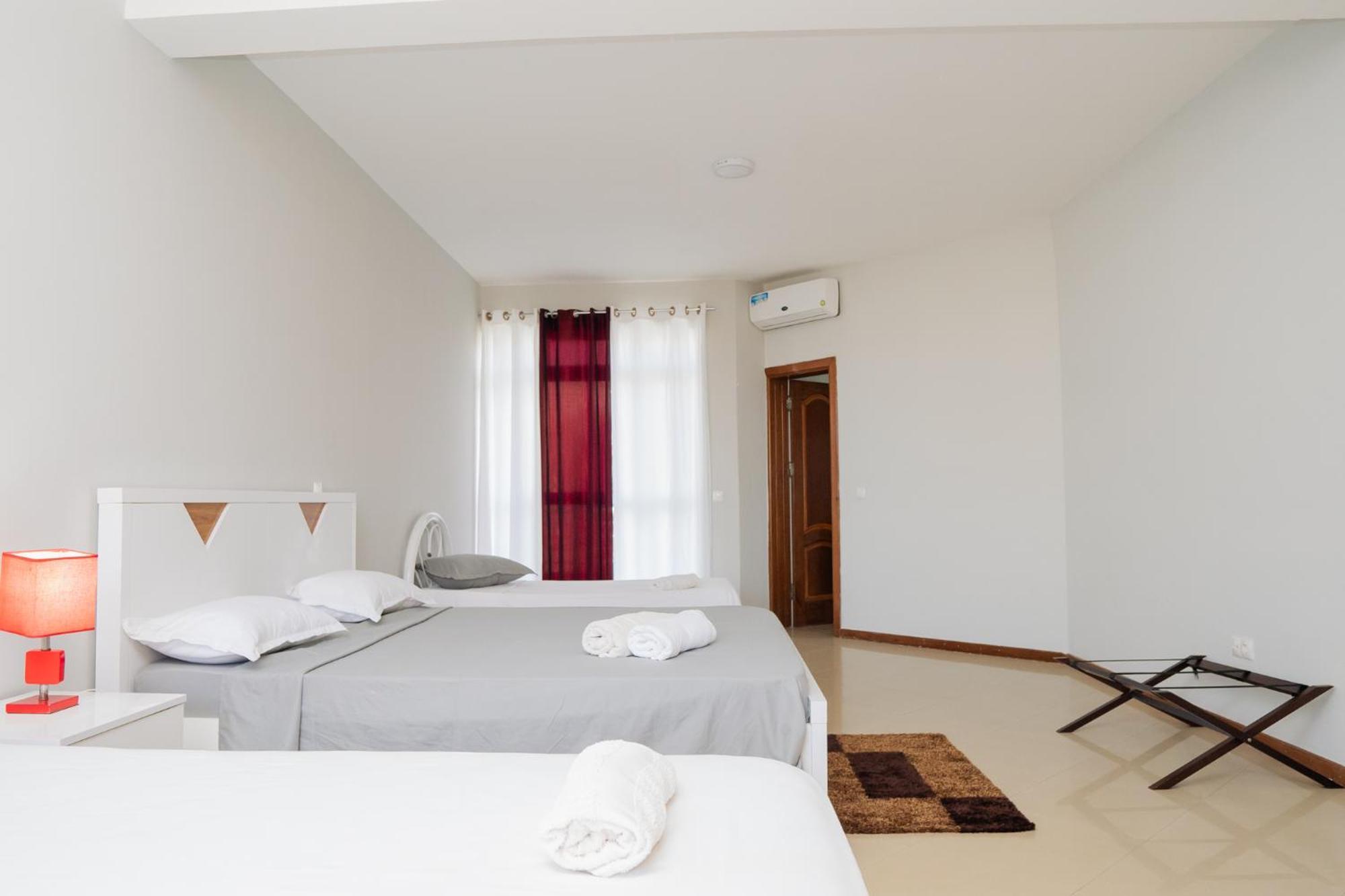 Praia Guest House מראה חיצוני תמונה