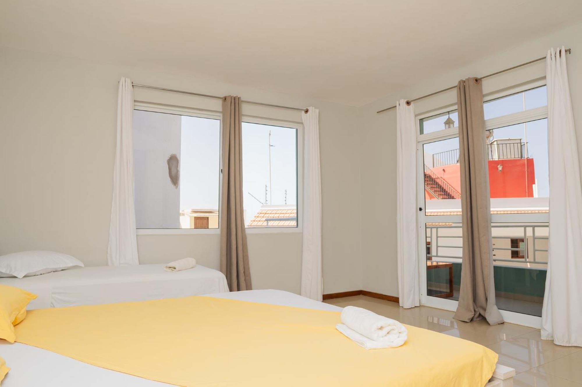 Praia Guest House מראה חיצוני תמונה